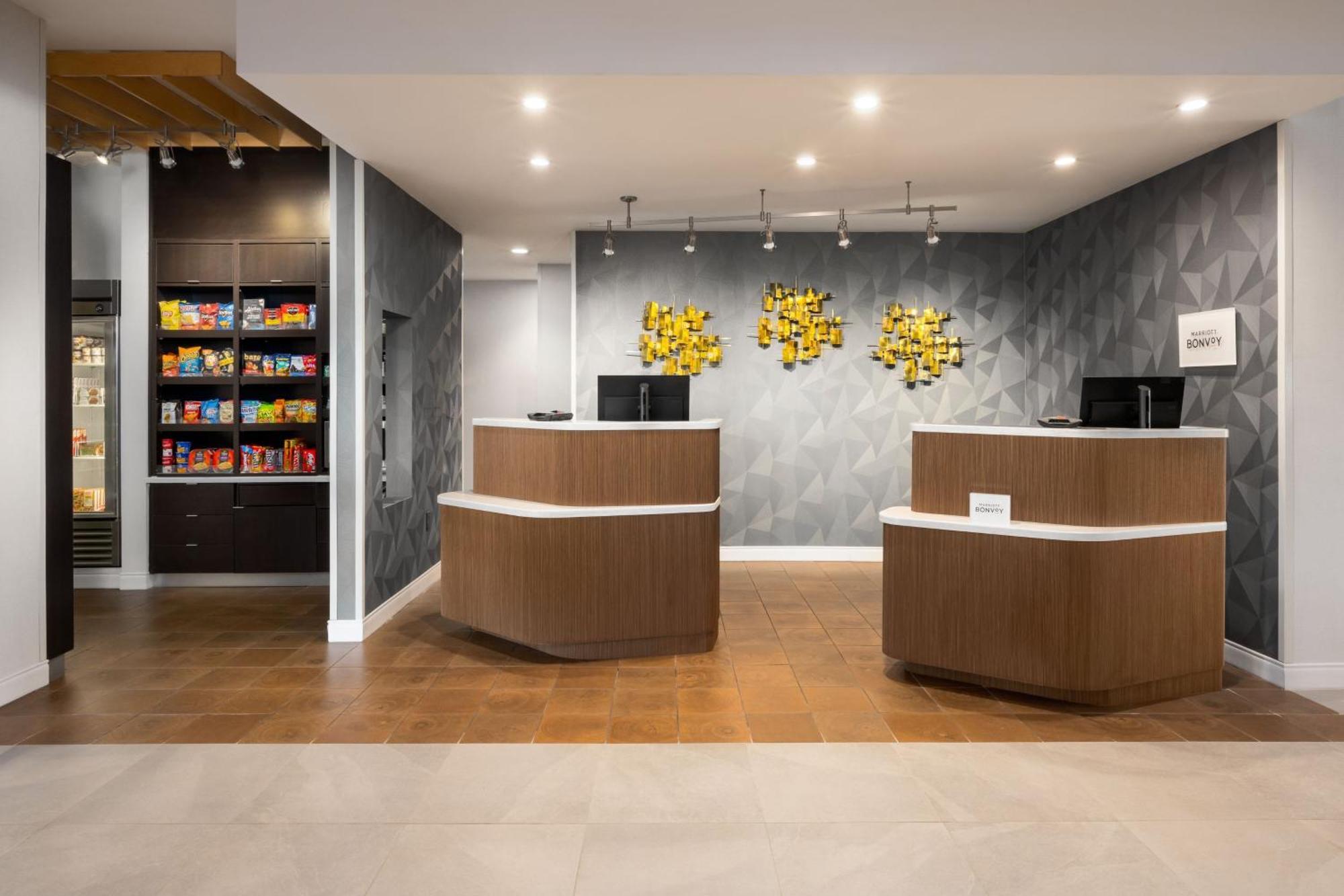 Courtyard By Marriott Auburn Hotel Eksteriør billede